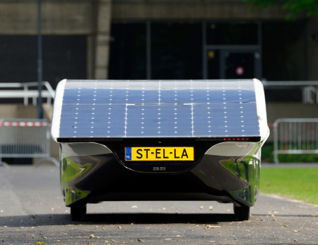 stella-worlds-first-solar-powered-family-car07